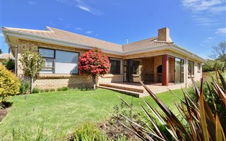 3 Bedroom House in Loerie Park