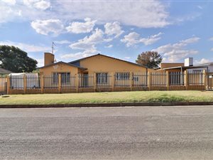 3 Bed House in Ridgeway