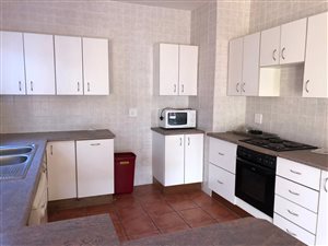 3 Bed Apartment in Uvongo