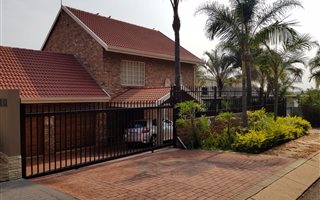 3 Bedroom House in Montana Park