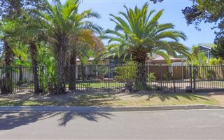 3 Bedroom House in Panorama