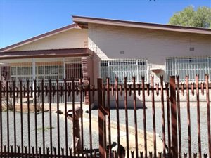 3 Bed House in De Aar