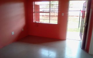 2 Bedroom Apartment in Tembisa