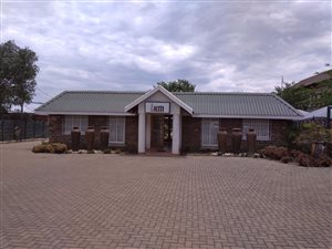 371 m² Commercial space in Newcastle Central