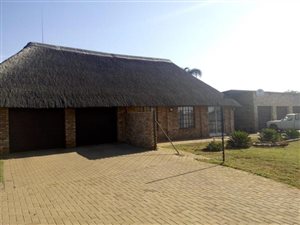 3 Bed House in Kameeldrift East