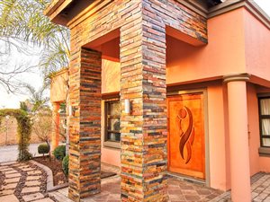 4 Bed House in Dalview