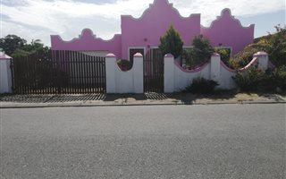 4 Bedroom House in Sunbird Park