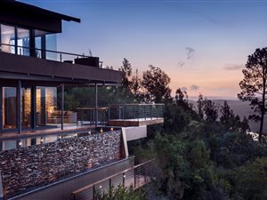 4 Bed House in Simola