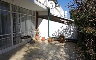3 Bedroom Simplex in Lynnwood Ridge