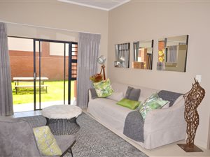 2 Bedroom Apartment in Carlswald Estate