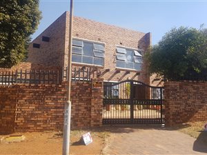 3 Bed House in Eldorado Park