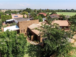 4 Bed House in Sunward Park