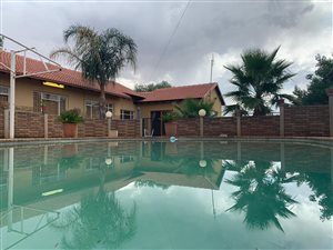 4 Bed House in Vaalpark