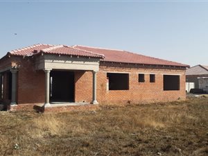 4 Bed House in Flamingo Park