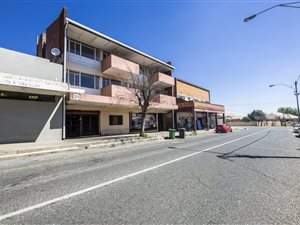 1 Bedroom Apartment in The Hill
