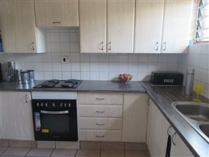 2 Bed Apartment in Lynnwood Manor