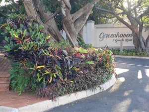 3 Bed Apartment in Willard Beach