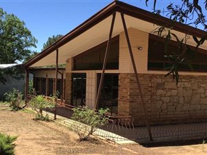 4 Bed House in Kroonheuwel