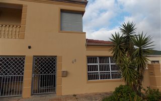 5 Bedroom House in Rondebosch East