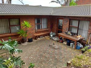 2 Bed House in Pari Park
