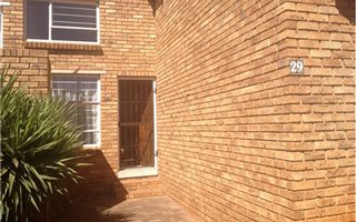 3 Bedroom Townhouse in Allens Nek