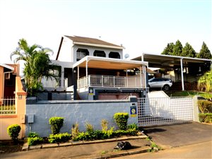 4 Bed House in Newlands West