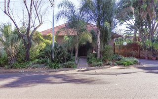 5 Bedroom House in Wonderboom South