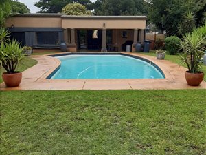 4 Bed House in Valhalla