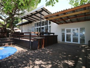 4 Bed House in Elysium