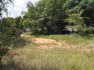 932 m² Land available in Helderfontein Estate