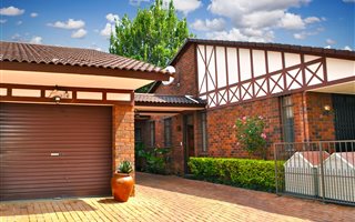 2 Bedroom House in Paulshof