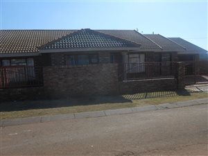 4 Bedroom House in Ikageng