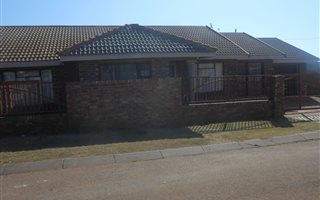 4 Bedroom House in Ikageng