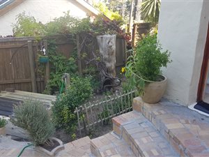 2 Bed Flat in Maclear