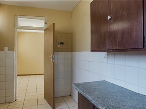 1.5 Bed Flat in Johannesburg Central