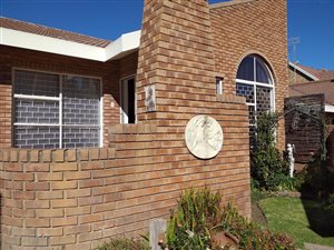 3 Bed Townhouse in Eureka