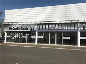 4728 m² Retail Space in Wembley