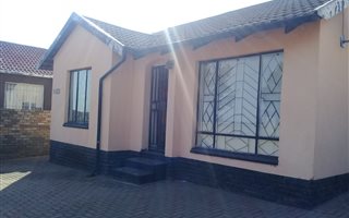 3 Bedroom House in Kagiso