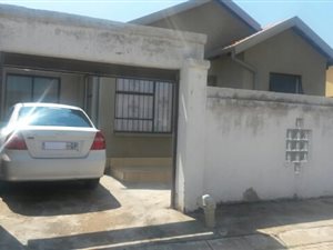 2 Bedroom House in Fleurhof
