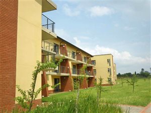 1 Bed Apartment in Ruimsig