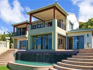 3 Bed House in Southbroom