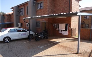 3 Bedroom Apartment in Helderkruin