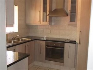 3 Bed Townhouse in Doornpoort and surrounds
