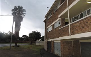 2 Bedroom Flat in Casseldale