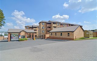 2 Bedroom Apartment in Halfway Gardens