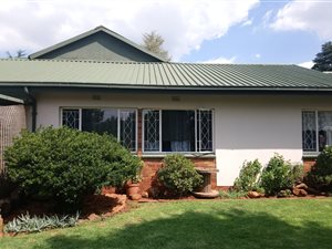 3 Bed House in Edelweiss