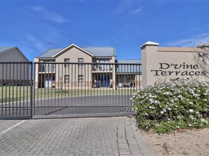 2 Bed Apartment in Burgundy Estate