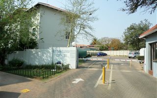 2 Bedroom Apartment in Groenkloof