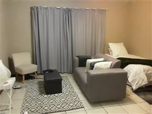 Bachelor apartment in Lotus Gardens