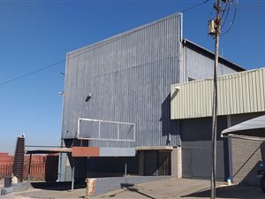 1800 m² Industrial space in Wychwood